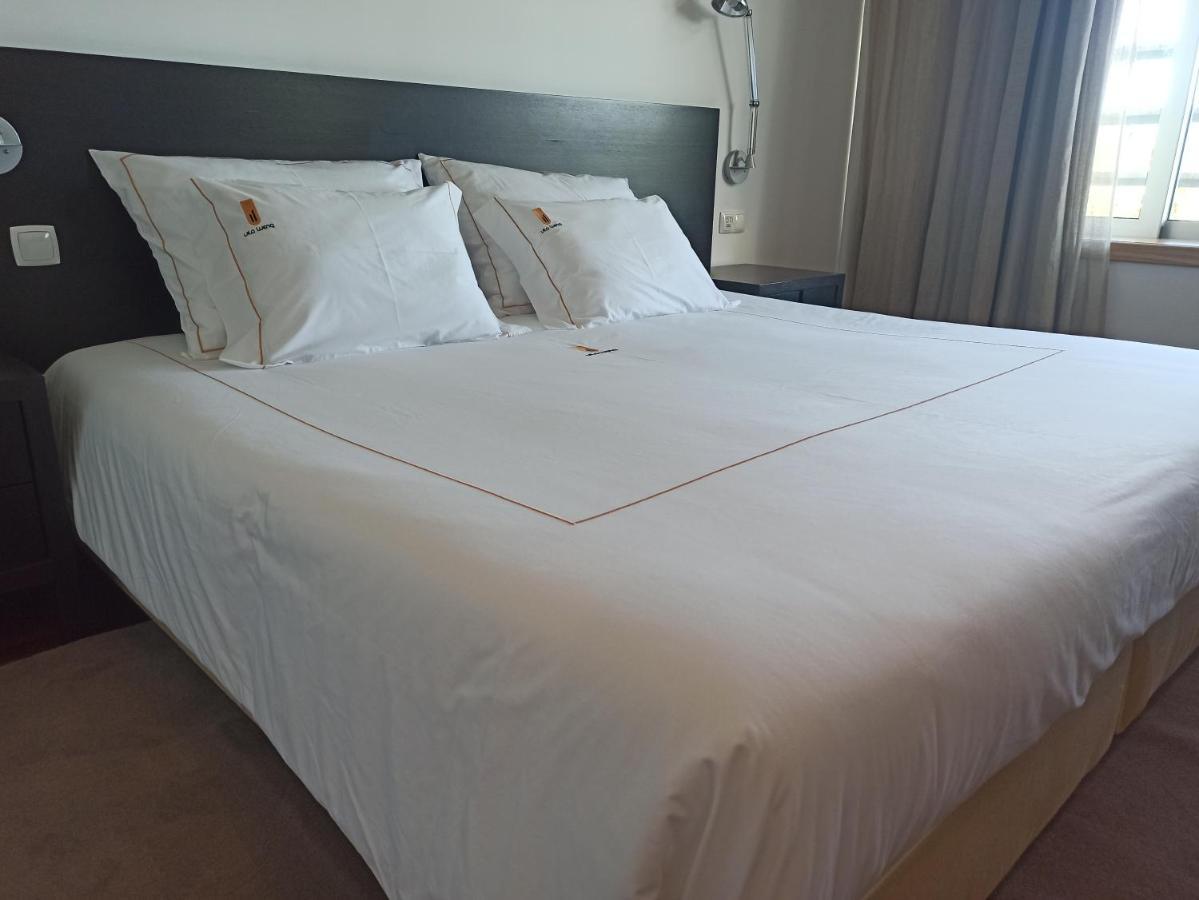 Hotel Vila Luena Vila Verde  Buitenkant foto