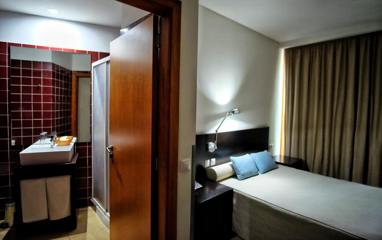 Hotel Vila Luena Vila Verde  Buitenkant foto