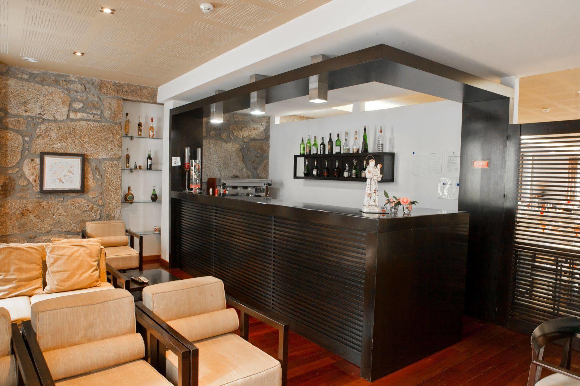 Hotel Vila Luena Vila Verde  Buitenkant foto