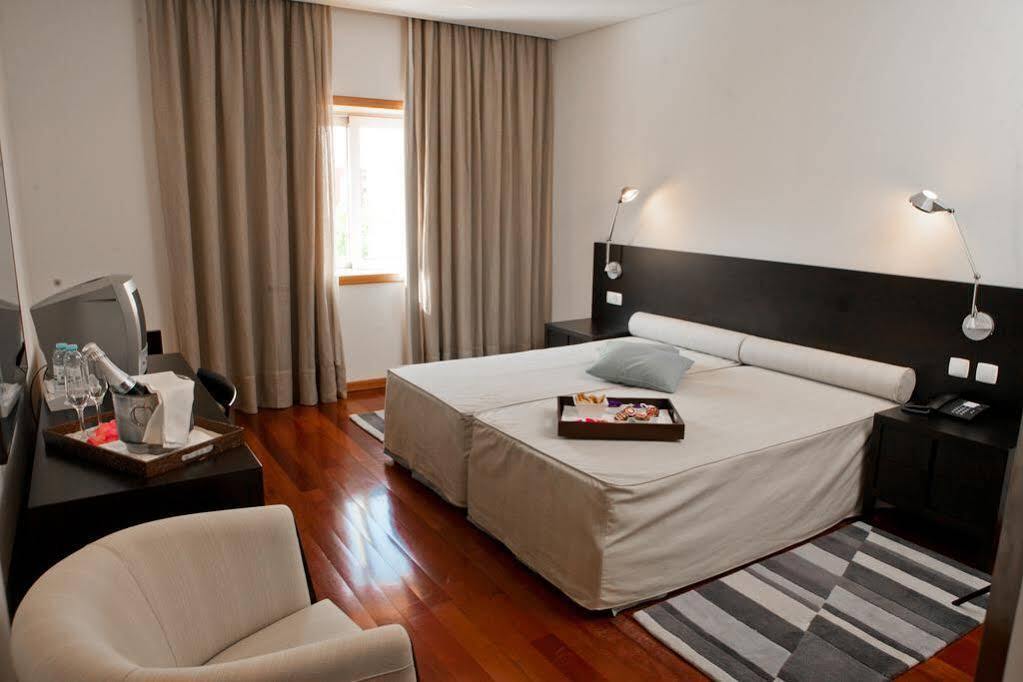 Hotel Vila Luena Vila Verde  Buitenkant foto